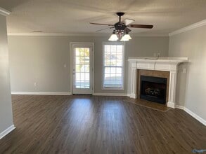 243 Chestnut Oak Cir in Owens Cross Roads, AL - Building Photo - Building Photo