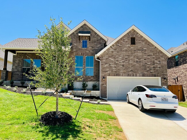 property at 2100 Mar Vista Ln
