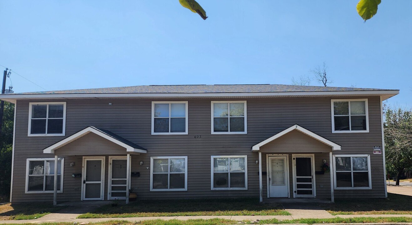 403 E French Ave in Temple, TX - Building Photo