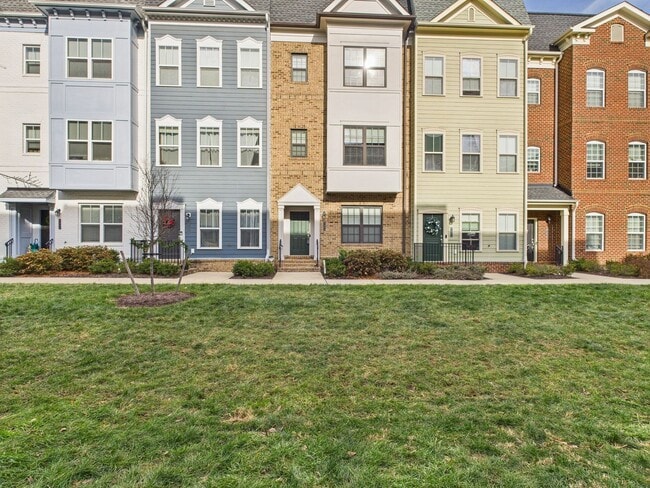 property at 5404 Coopers Walk Ln