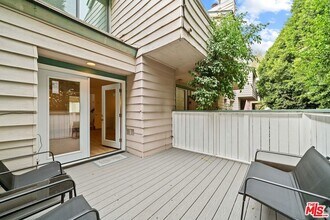 7904 Topanga Canyon Blvd in Los Angeles, CA - Building Photo - Building Photo