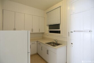 830 Powell St in San Francisco, CA - Building Photo - Building Photo