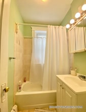 9 Colborne Rd, Unit 9 in Boston, MA - Foto de edificio - Building Photo