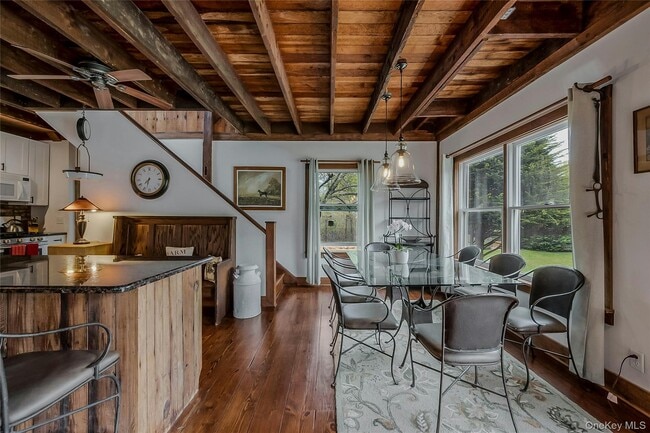 5 Jessup Ln in Southampton, NY - Building Photo - Building Photo