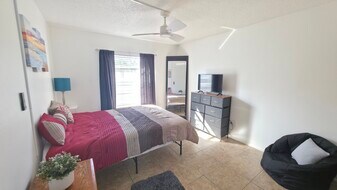 414 Banana Cay Dr in South Daytona, FL - Building Photo