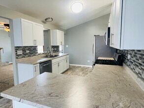 6906 Townsend Blvd in Plainfield, IL - Building Photo - Building Photo