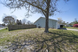 307 Fan Palm Pl in Panama City Beach, FL - Building Photo - Building Photo