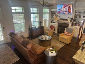 2479 E Frontier Elm Dr in Fayetteville, AR - Building Photo - Building Photo