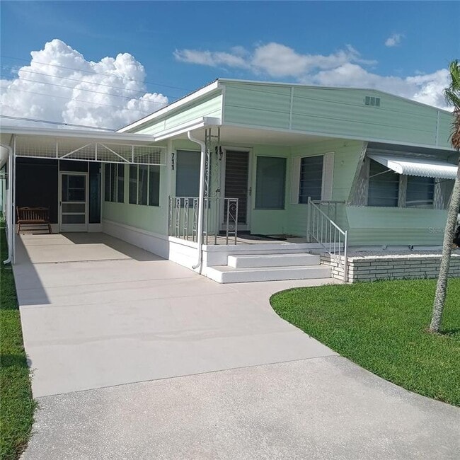 711 51st Ave Dr W in Bradenton, FL - Building Photo - Building Photo