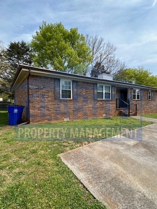 property at 740 Village Green Dr