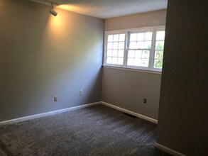 1691 Paddlewheel Dr NE in Marietta, GA - Building Photo - Building Photo