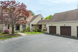 50 Abbott Run Valley Rd Apartments