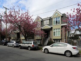 The Fountains in Vancouver, BC - Building Photo