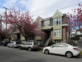 The Fountains in Vancouver, BC - Building Photo - Primary Photo