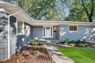 20 Summit Terrace in Dobbs Ferry, NY - Foto de edificio - Building Photo