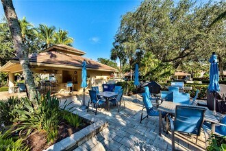 4200 Sawgrass Point Dr in Bonita Springs, FL - Building Photo - Building Photo