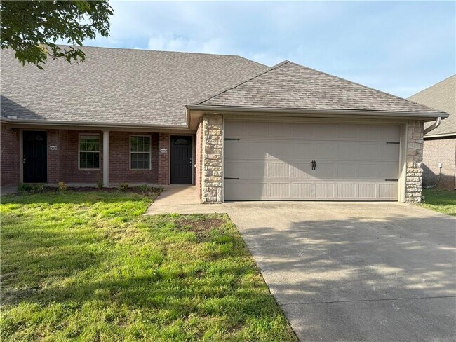 property at 3509 SW Deerfield Blvd