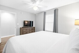 13351 Johnson Beach Rd in Pensacola, FL - Building Photo - Building Photo