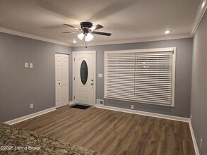 8504 Carmil Dr in Louisville, KY - Building Photo - Building Photo