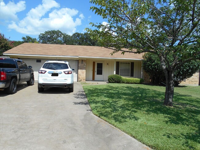 property at 107 Bluebonnet Trail