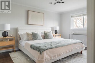 9 Cavendish Crescent in Brampton, ON - Building Photo - Building Photo