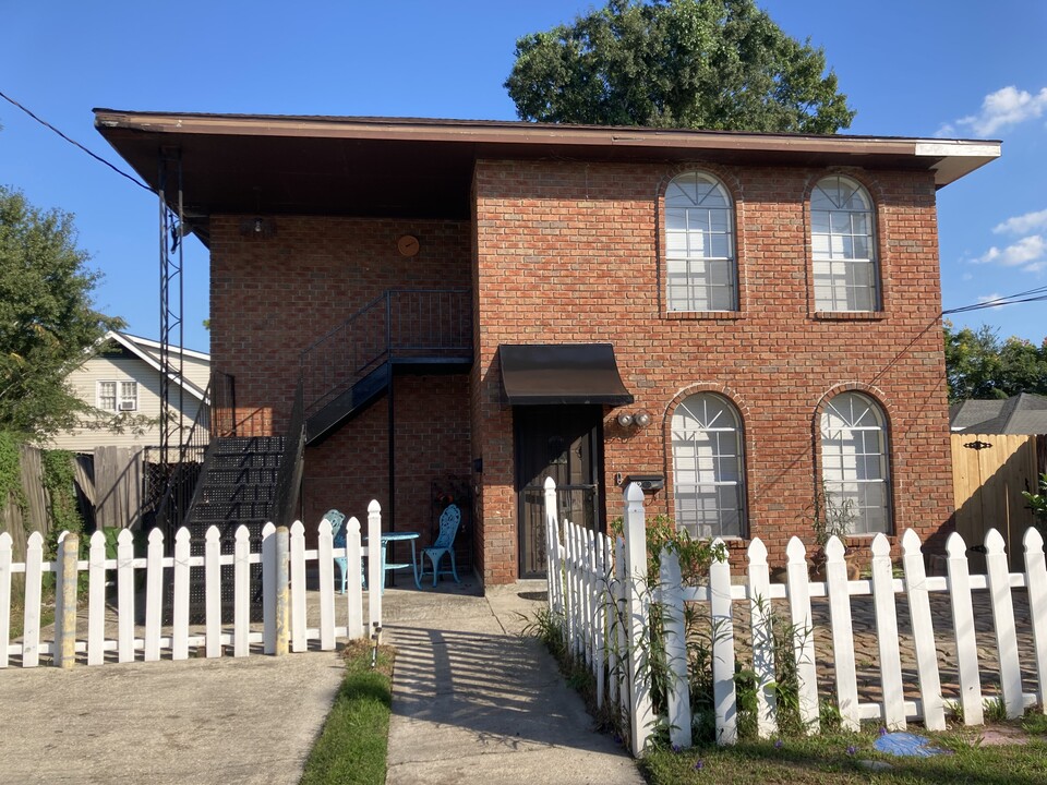 1114 Williams Blvd, Unit 1114 in Kenner, LA - Foto de edificio