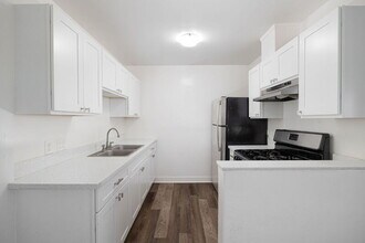 4284 Schoolridge Ln in La Mesa, CA - Building Photo - Building Photo