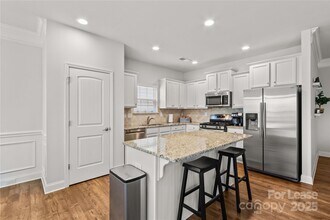 108 Fleming Dr in Statesville, NC - Building Photo - Building Photo