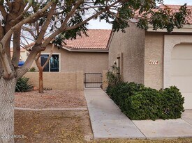 4114 E Jojoba Rd in Phoenix, AZ - Building Photo