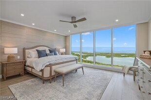 13945 Old Coast Rd in Naples, FL - Building Photo