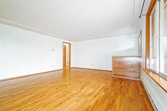 7808 S Ainsworth Ave in Tacoma, WA - Building Photo - Building Photo