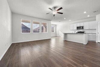 5832 Rostherne Dr in Aubrey, TX - Building Photo - Building Photo