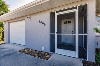 11065 Waterford Ave in Englewood, FL - Building Photo - Building Photo