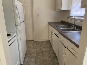 2402 Knox Dr in Valdosta, GA - Building Photo - Building Photo