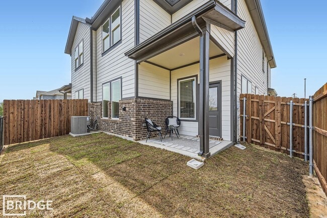 8109 Sawyer Dr