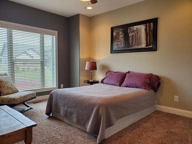 2015 Dorsey Ct in Clarksville, TN - Foto de edificio - Building Photo