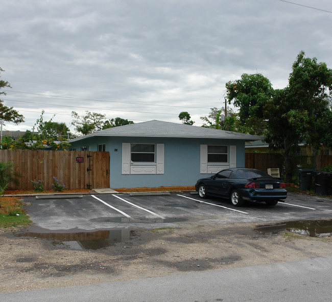 915-919 NW 4th Ave in Fort Lauderdale, FL - Building Photo - Building Photo