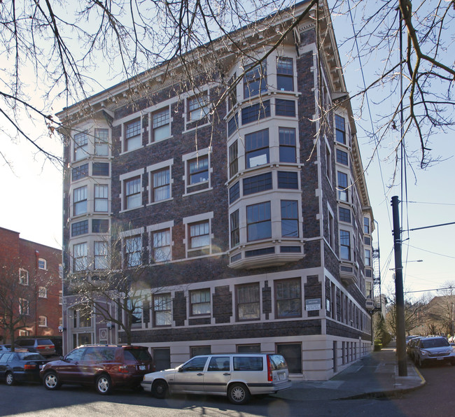 The Bretnor in Portland, OR - Building Photo - Building Photo