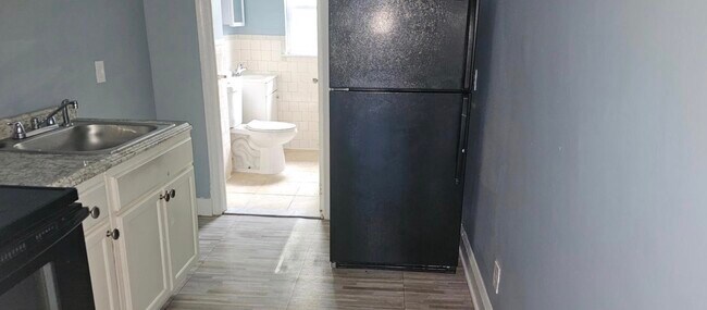 3023 Oakford Ave, Unit 2 in Baltimore, MD - Foto de edificio - Building Photo