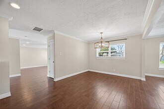 2010 Spillers Ln in Houston, TX - Building Photo - Building Photo