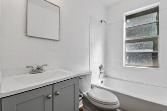 635 6th St in West Palm Beach, FL - Foto de edificio - Building Photo