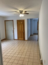 176 N Cherry St in Wallingford, CT - Foto de edificio - Building Photo