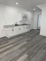 613 NE 5th St in Florida City, FL - Building Photo