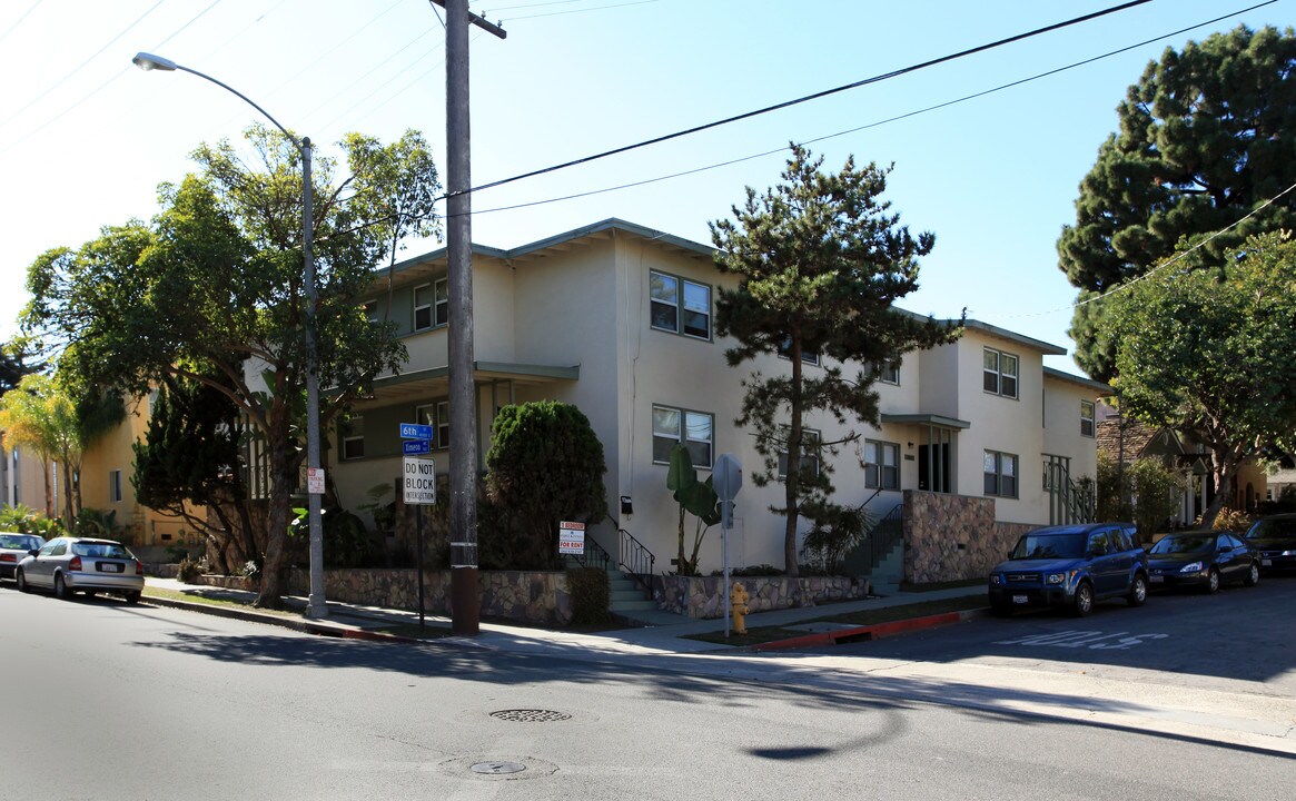 537-543 Ximeno Ave in Long Beach, CA - Foto de edificio