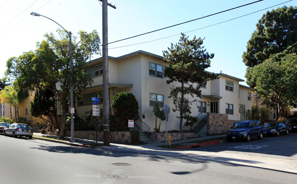 537-543 Ximeno Ave in Long Beach, CA - Building Photo