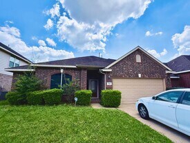 3314 Worthington Dr in Pearland, TX - Building Photo