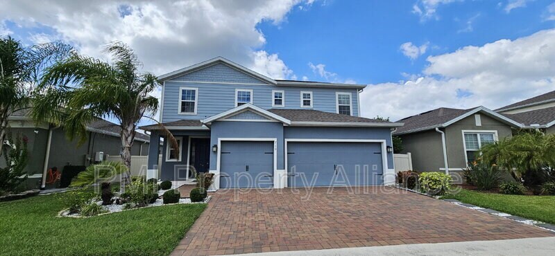 710 Birch Hollow Dr in Apopka, FL - Building Photo