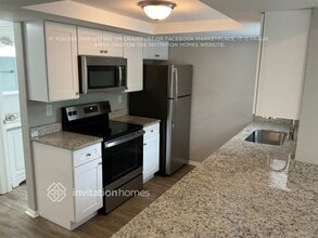 16033 Villa Dr in Hudson, FL - Foto de edificio - Building Photo