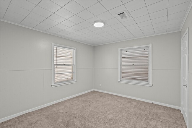 1916 N Logan St in Texas City, TX - Building Photo - Building Photo