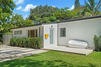 1003 NE 115th St in Biscayne Park, FL - Building Photo - Building Photo